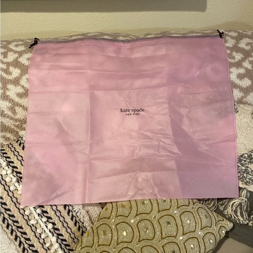 🧡Kate Spade Tote🧡 - Picture 9 of 11
